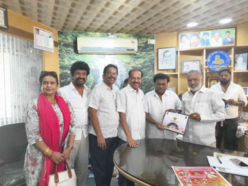 ಡಾ. ಸಾದು ಕೋಕಿಲರ ಭೇಟಿ: ಬೆಂಗಳೂರು ಅಂತರಾಷ್ಟ್ರೀಯ ಚಲನಚಿತ್ರೋತ್ಸವಕ್ಕೆ ಆಹ್ವಾನ